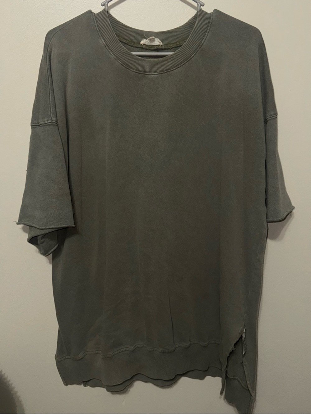 easel Short-Sleeve Oversized Crewneck Shirt - Olive